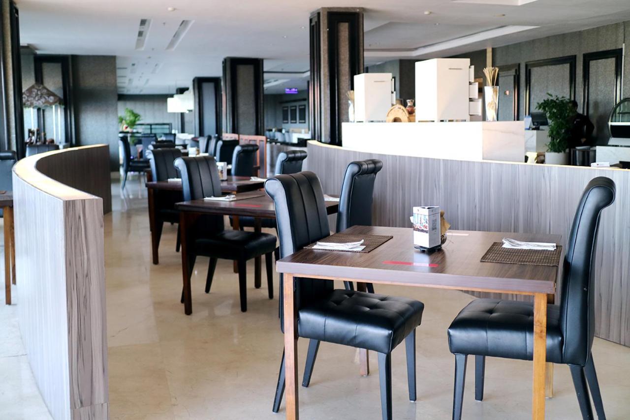 Grand Mercure Solo Baru Exteriör bild