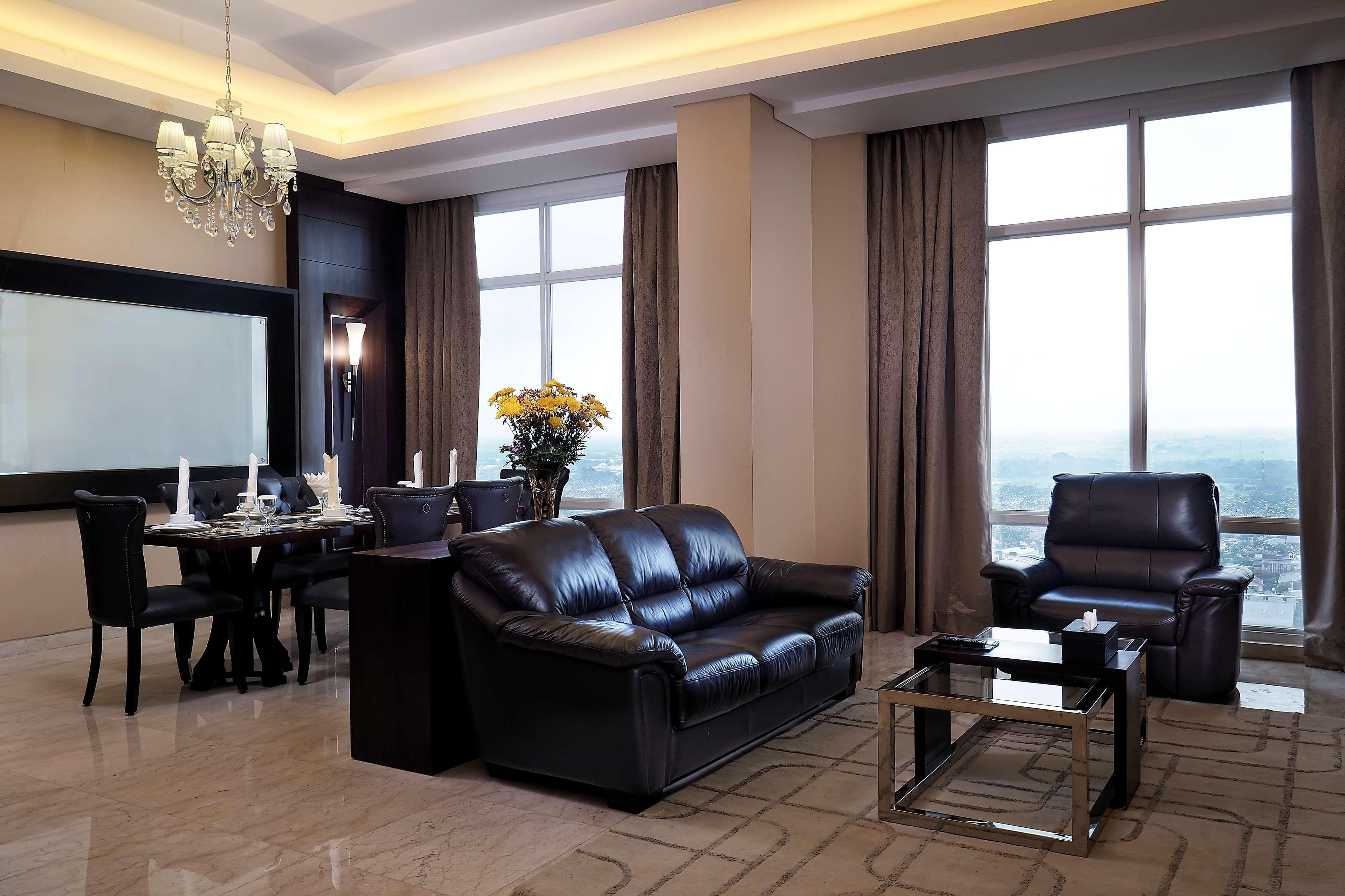 Grand Mercure Solo Baru Exteriör bild
