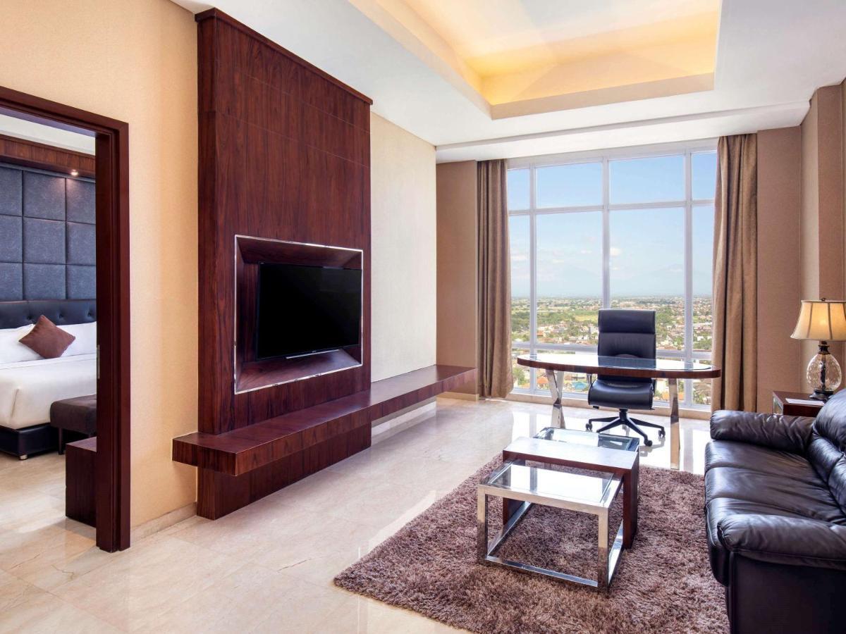 Grand Mercure Solo Baru Exteriör bild