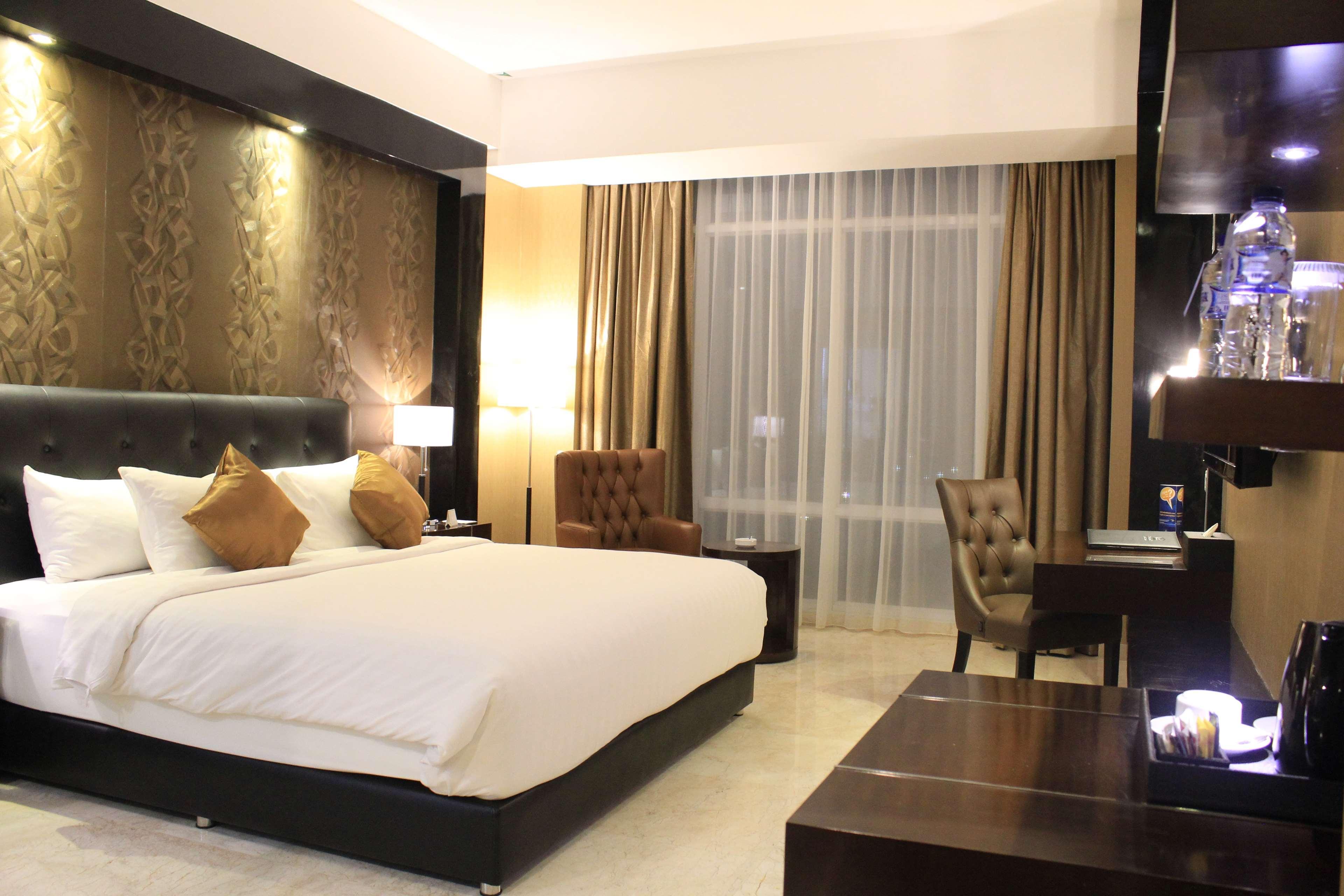 Grand Mercure Solo Baru Exteriör bild