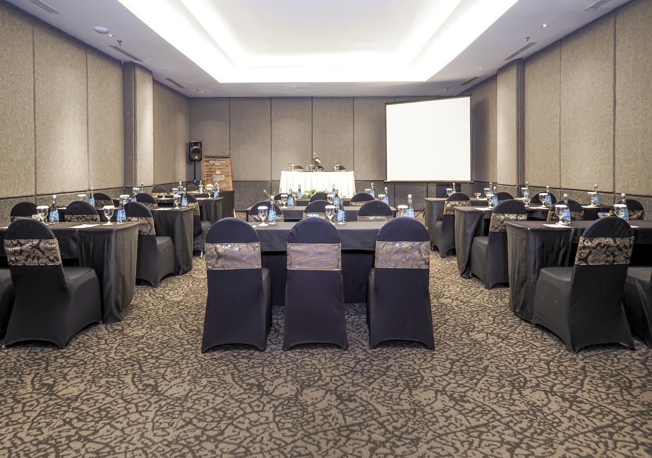 Grand Mercure Solo Baru Exteriör bild